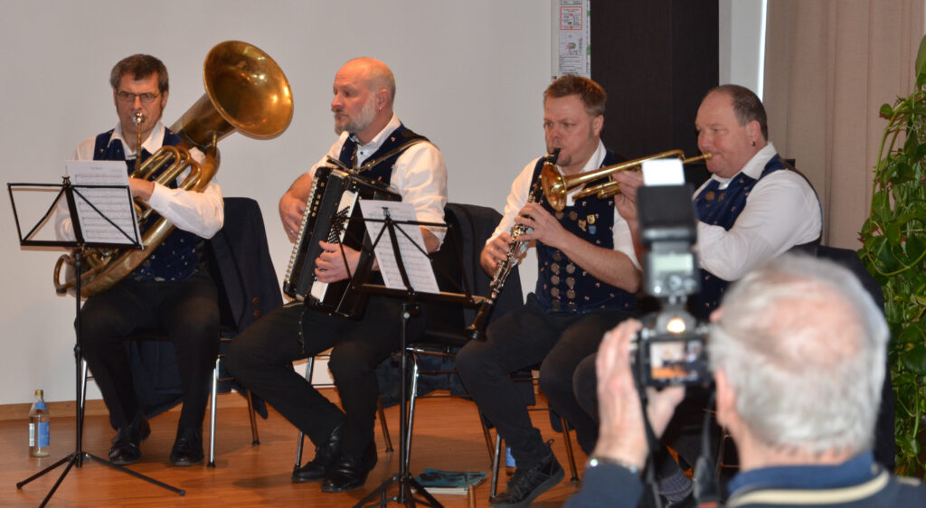 Musikgruppe Überzwerch